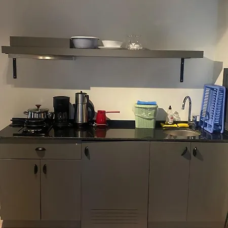 Spacious Flat With Balcony Near Hadrian's Gate Αττάλεια