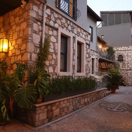 Spacious Flat With Balcony Near Hadrian's Gate * Αττάλεια